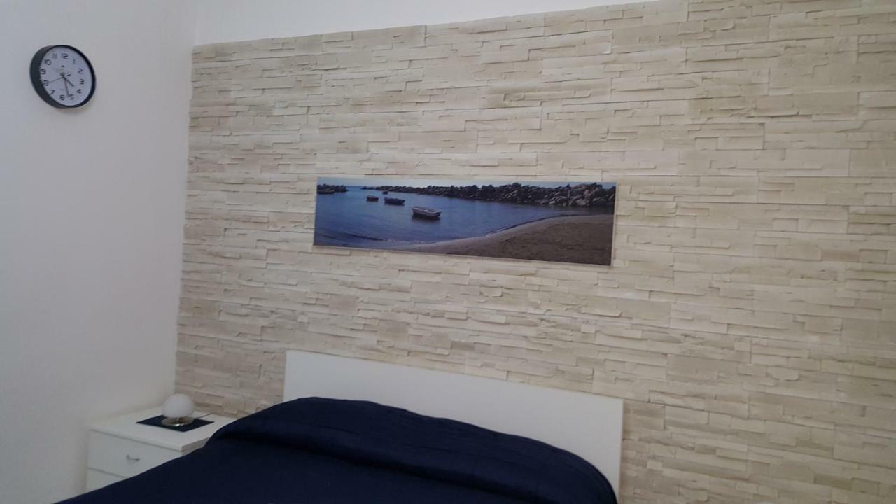 Al Porticciolo Bed and Breakfast Salerno Exterior foto