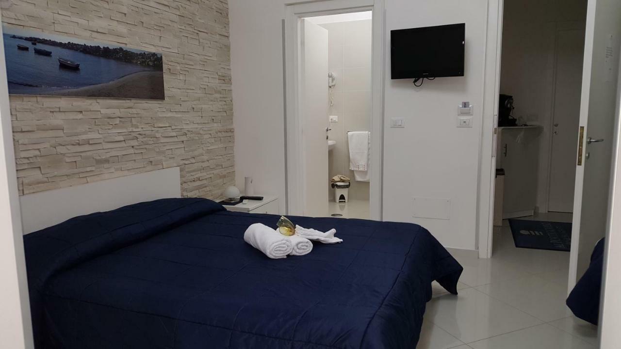 Al Porticciolo Bed and Breakfast Salerno Exterior foto