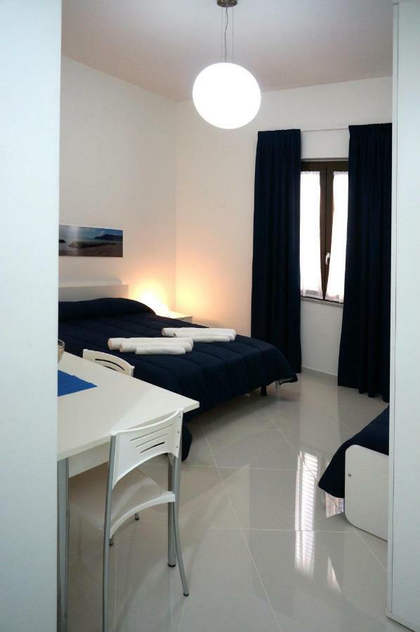 Al Porticciolo Bed and Breakfast Salerno Exterior foto