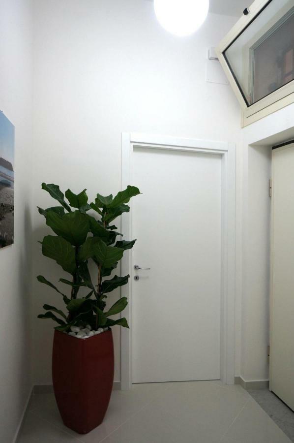 Al Porticciolo Bed and Breakfast Salerno Exterior foto