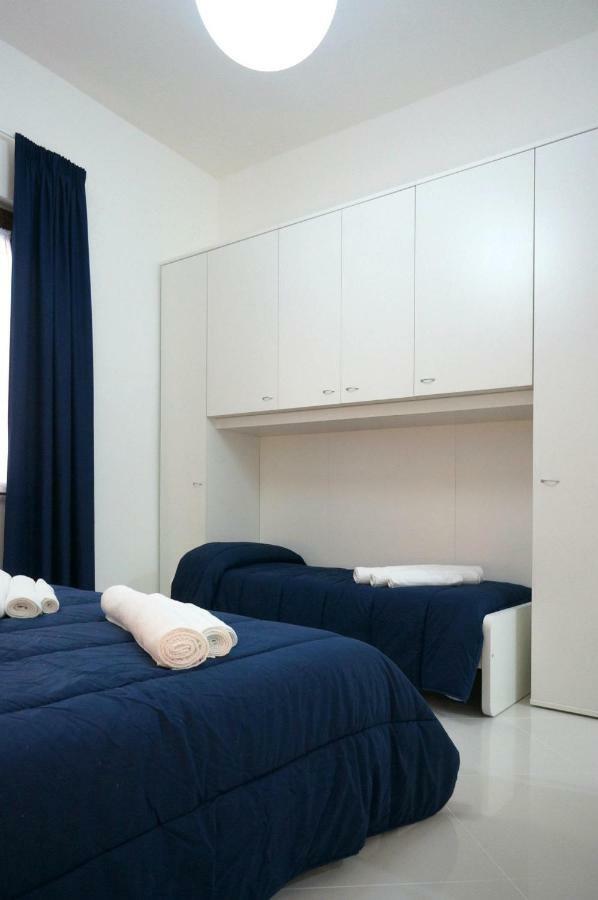 Al Porticciolo Bed and Breakfast Salerno Exterior foto