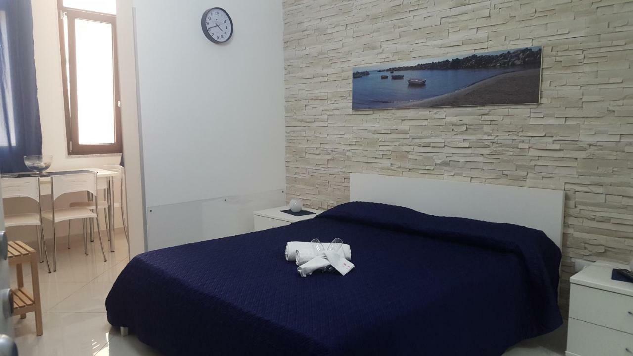 Al Porticciolo Bed and Breakfast Salerno Exterior foto