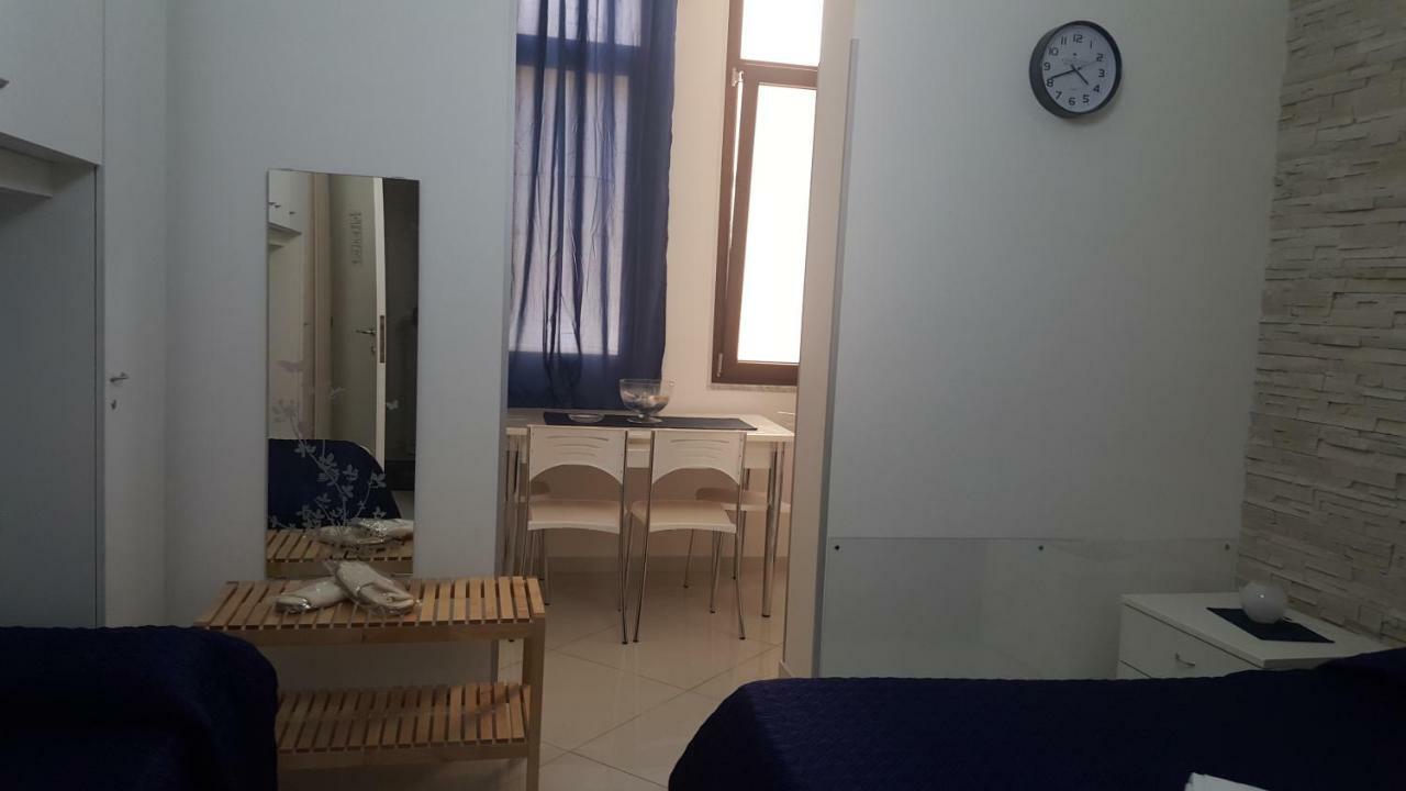 Al Porticciolo Bed and Breakfast Salerno Exterior foto