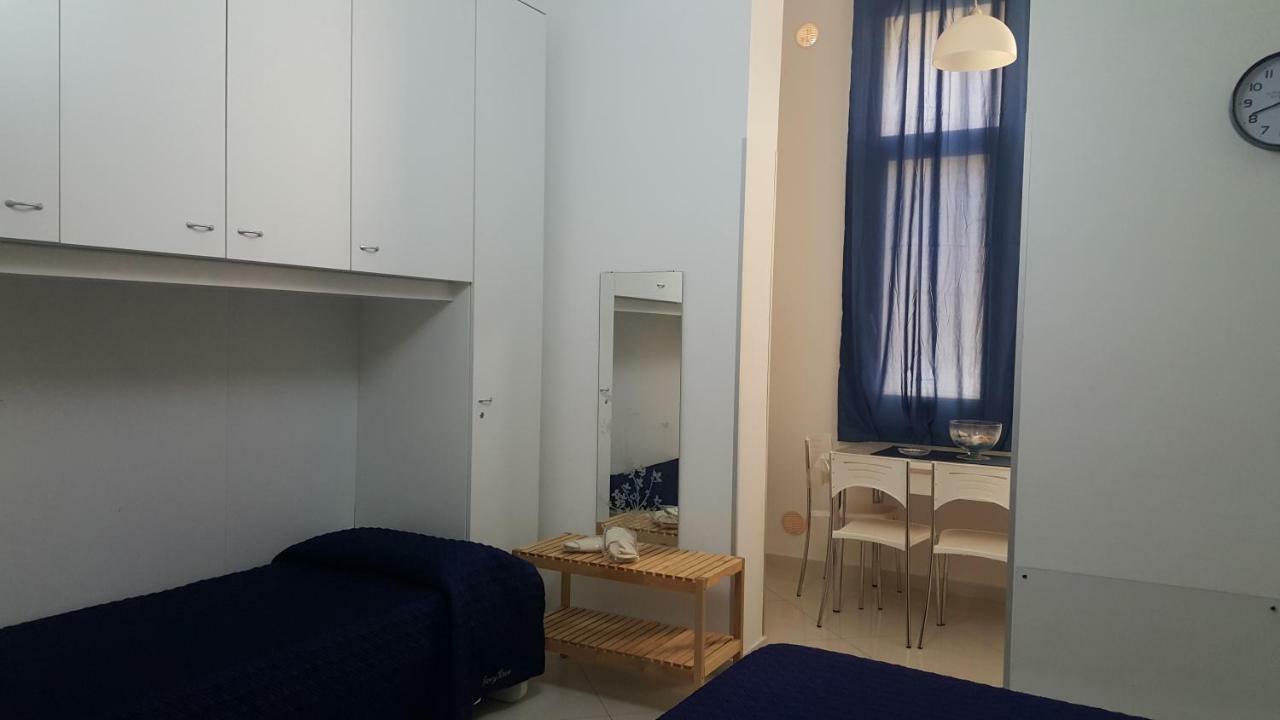 Al Porticciolo Bed and Breakfast Salerno Exterior foto