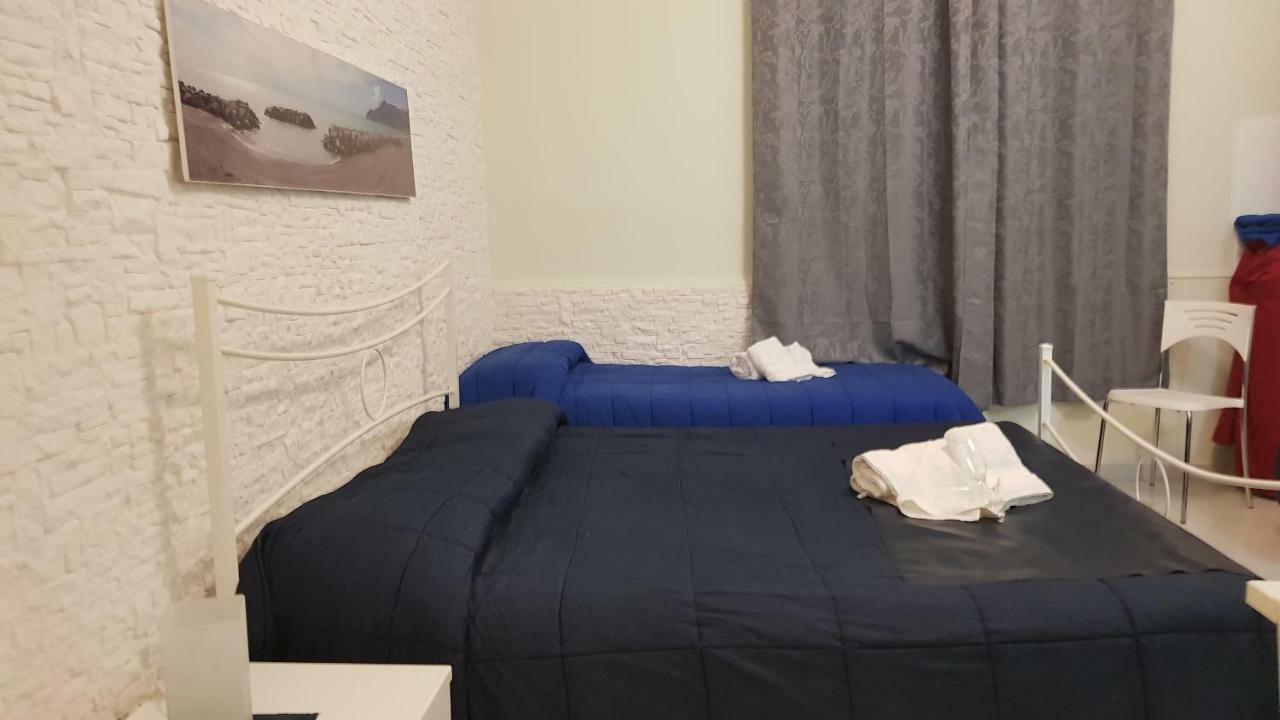 Al Porticciolo Bed and Breakfast Salerno Exterior foto