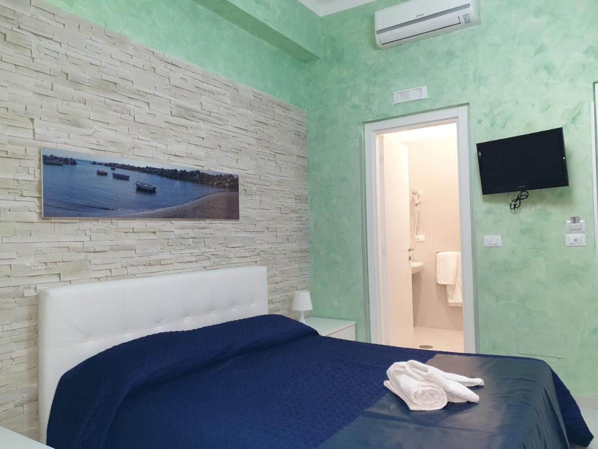 Al Porticciolo Bed and Breakfast Salerno Exterior foto