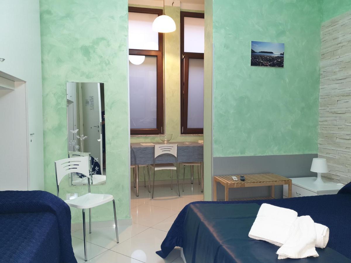 Al Porticciolo Bed and Breakfast Salerno Exterior foto