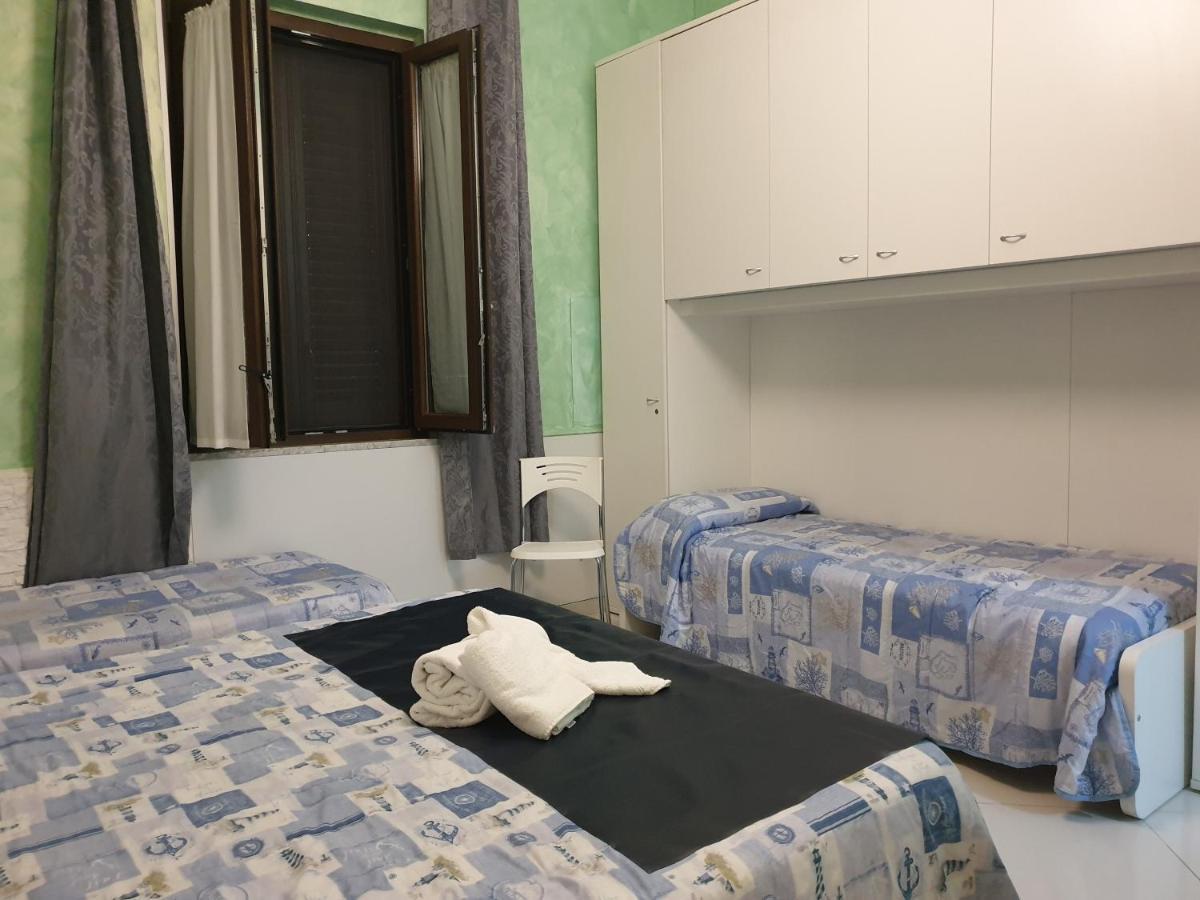 Al Porticciolo Bed and Breakfast Salerno Exterior foto