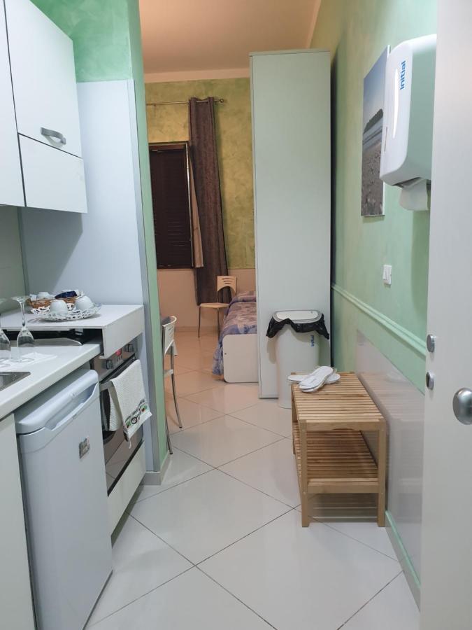 Al Porticciolo Bed and Breakfast Salerno Exterior foto