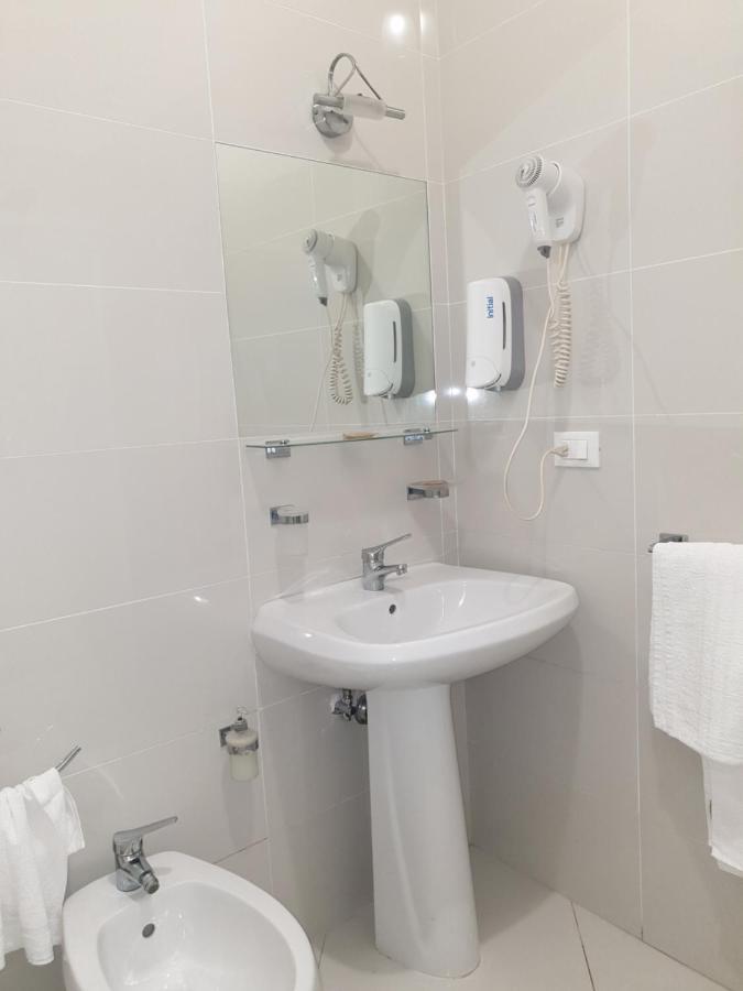 Al Porticciolo Bed and Breakfast Salerno Exterior foto